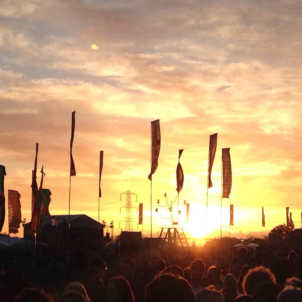 keljay14's tweet image. On route home after an amazing week at Glasto!! Kanye rocked.... All Day! #Glasto2015 #Kanye