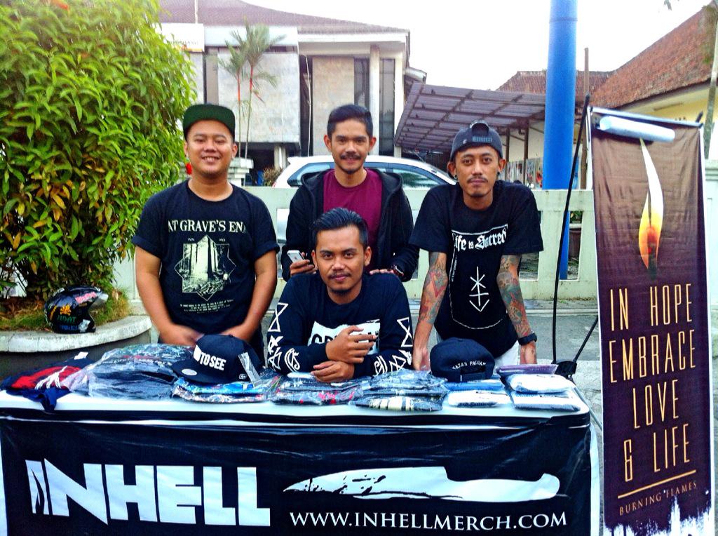 Hello fellas,bagaimana puasa kalian ? Come on visit <a href="/Inhell_merch/">INHELLMERCH.COM</a> streetstore depan Bank BJB Sumedang. Disc up to 20%
