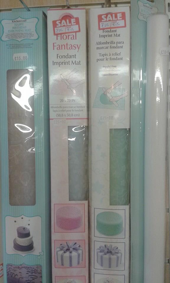 biggersofbail's tweet photo. Large Fondant imprint mats, were £25.00 now only £15.00 http://t.co/S9ZF0EVKz9