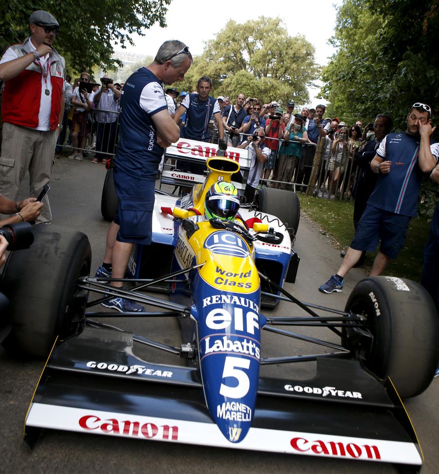 F1's tweet image. IN PICTURES The best of the photos from a magical motorsport weekend &amp;gt;&amp;gt; f1.com/1GUZBEf #F1