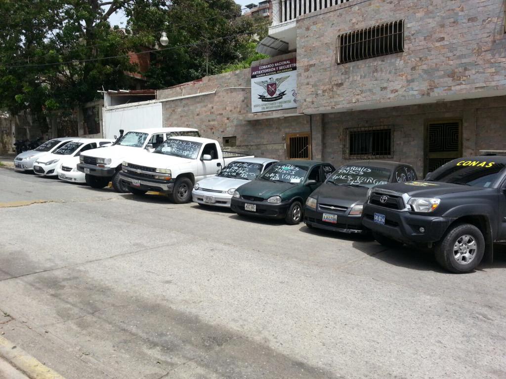 <a href="/GaesVargas/">@GNBGAESVargas</a>:En Junio Dpto de vehículos incautó 09 automóviles por presentar irregularidades en serialesy placas