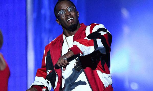 winninvideos's tweet image. 11 Reactions To Diddy Falling During The #BETAwards2015 That Will Make You Weak wnli.st/1GVvufT #DiddyFall
