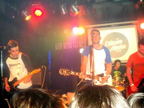 AlaskersOficial's tweet photo. Show de Estación Alaska , 27/06/2015 en Gier Music Club http://t.co/HQ5MG2OLZp