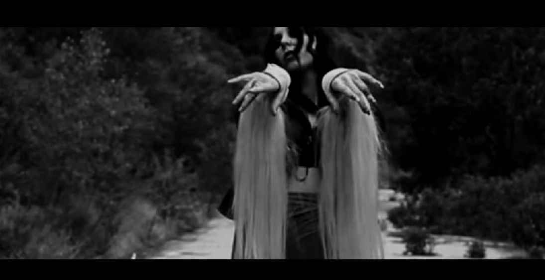 blindfun's tweet photo. Video: Watch @CCHELSEAWWOLFE's haunting new self-directed video for 'Carrion Flowers' // http://t.co/OWiJHEWwPY http://t.co/3epa6yZb87