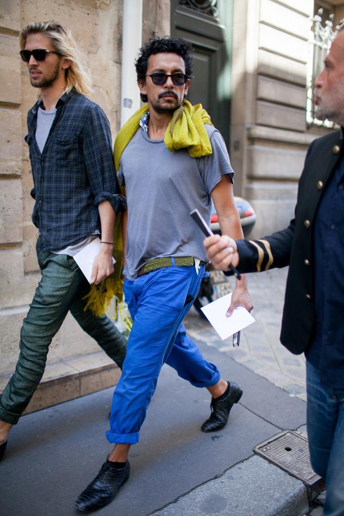 wwd's tweet photo. While you were away, we rounded up more street style looks from #PFW: http://t.co/R8D19nIy00 http://t.co/gLeGgEpcGL
