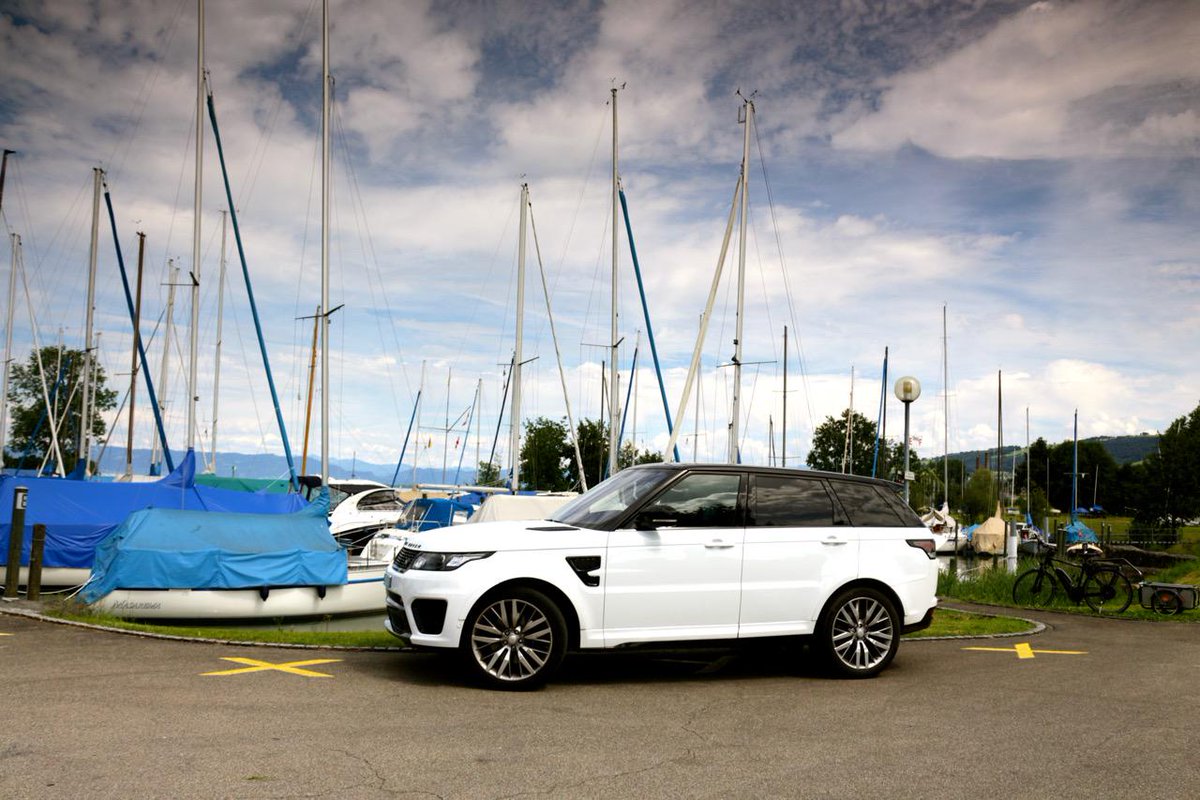 koray_zero's tweet photo. Ein rollendes Monument mit einem gewaltigen Klangspektrum: Der Range Rover Sport SVR.
http://t.co/nkWiMzh0xj http://t.co/rcw1vjz1US