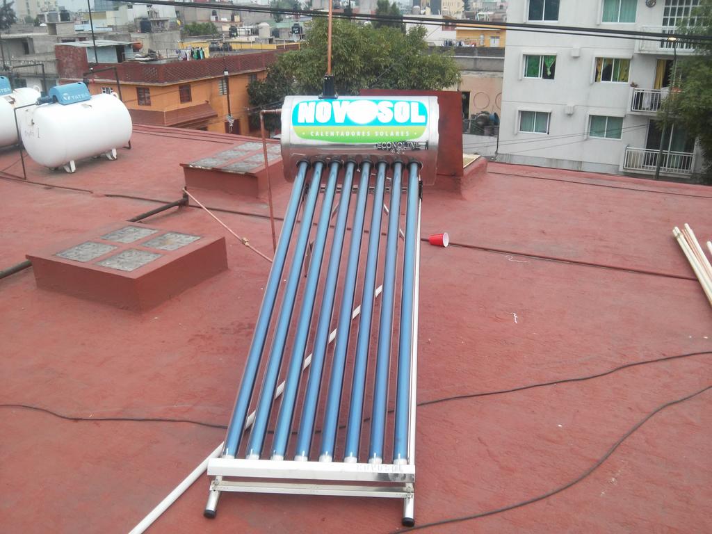 solarisventas's tweet photo. @CompraVendeDF Calentadores solares 100% acero inox. Novosol $3,150 flete hasta tu casa sin costo alguno pregunta. http://t.co/2P0SnWcWPR