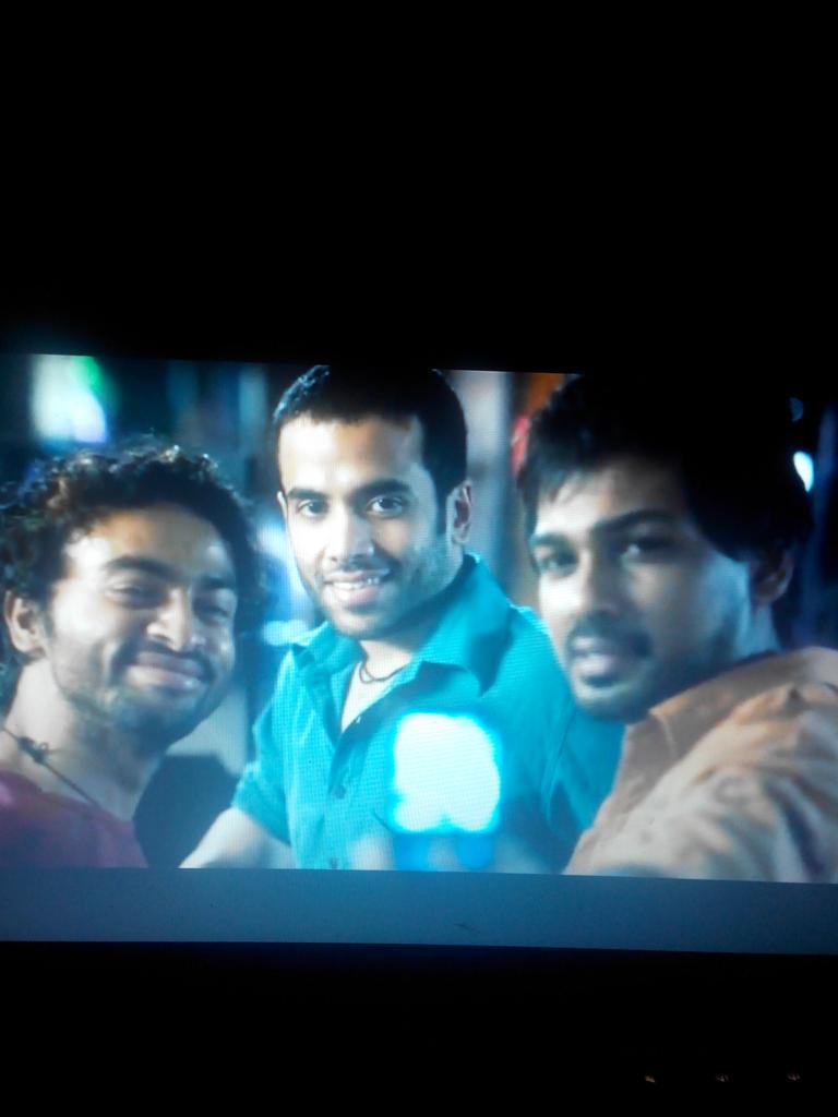 Best selfie from my fav film #shorinthecity @pitobash @TusshKapoor @Nikhil_Dwivedi  masterpiece by d #raj & @krishdk