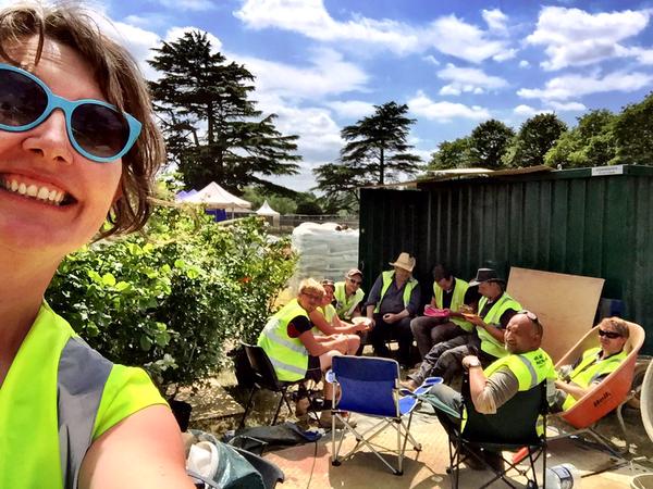 HotmetalToby's tweet photo. fingers crossed for @AnnMariePowell , @TheOutdoorRoom1 , @Doddster1970 and the rest of the dysfunctional family http://t.co/BIs7J9Z56L