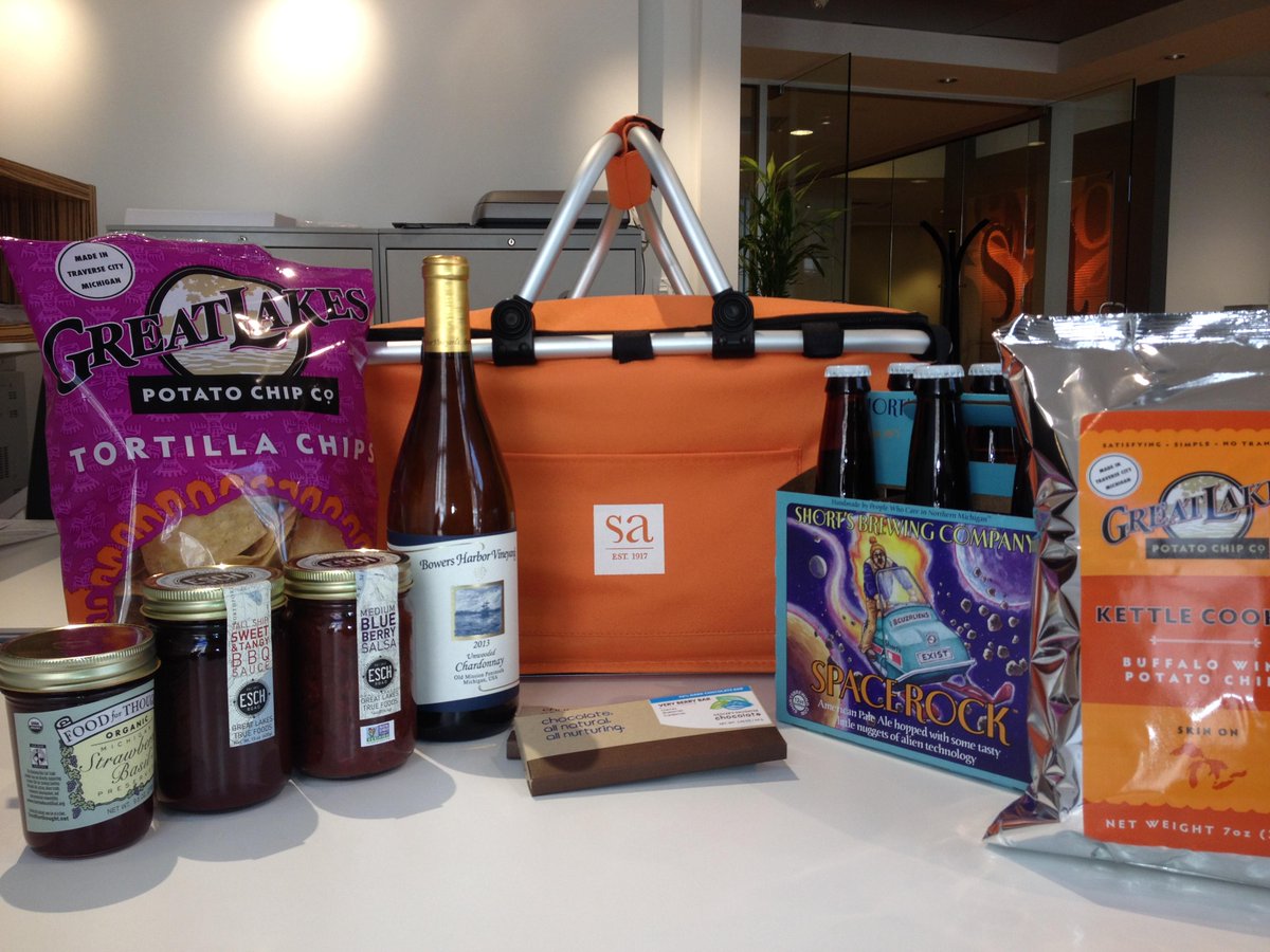 stevenssays's tweet image. Share our page with the person who becomes our 50th follower &amp;amp; you will receive this gift basket. Let's get generous!