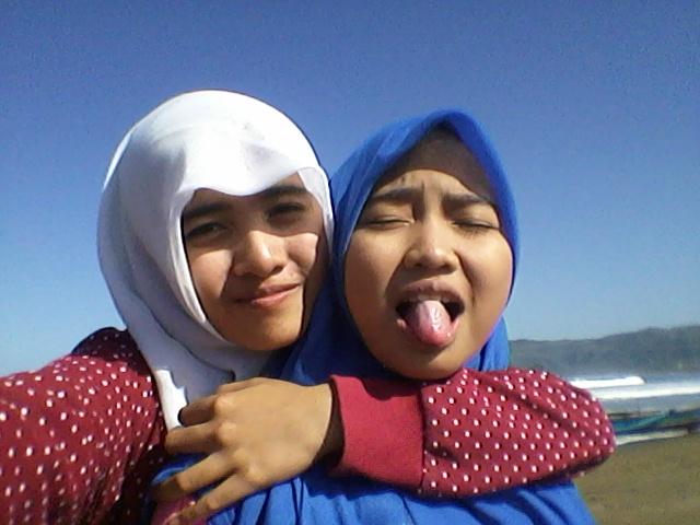 humairok's tweet photo. Sayang banget ama adik sepupu yg satu ini #miftakhul mukarromah http://t.co/qN3L0LBYQ3