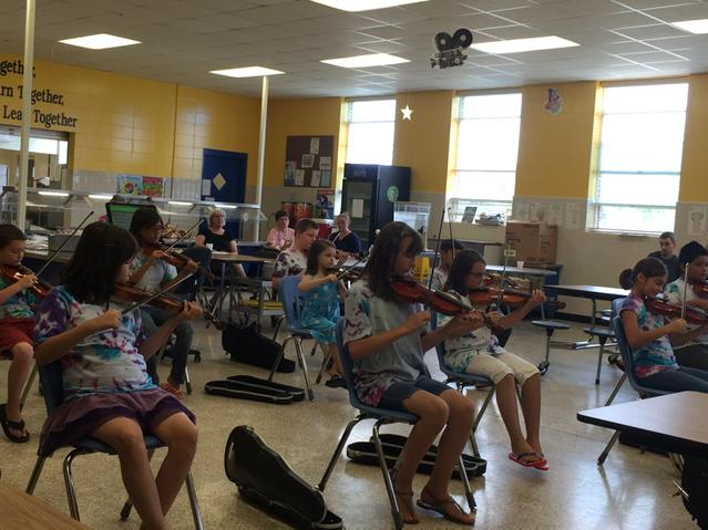 SuptTomSisk's tweet image. Thanks Huntsville Symphony for your support at our summer camp at Owens @LCSforKids @MaryScottHunter