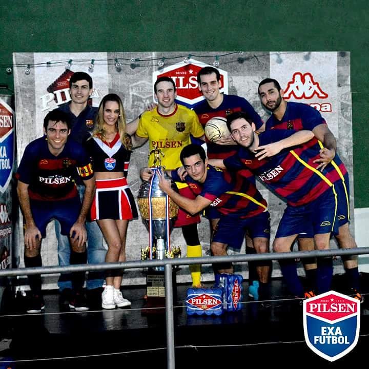 Exafutbolpy's tweet photo. A23 se coronó tricampeón del #ExaSAS  tras vencer en la final a Temperley 12. http://t.co/OcPsS7sKBg