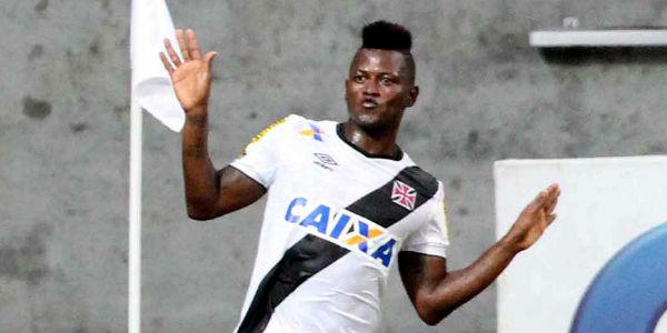 geglobo's tweet image. Autor de metade dos gols do Vasco, Riascos garante titularidade glo.bo/1C1OB9t