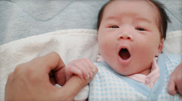 CBSHealth's tweet photo. Early signs of hyperactivity, #ADHD? Study says newborns may give clues when just days old. http://t.co/I0YkhCedT7 http://t.co/UHl8Dvid0U