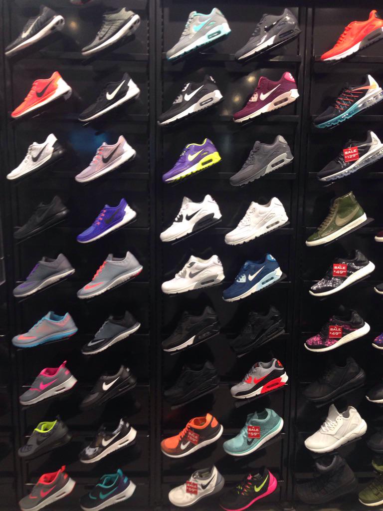 MsV_ELD's tweet photo. I notice 5 sneakers in each row and 9 sneakers in each column. #edci653 I wonder how much they weigh all together? http://t.co/fK4qumWHTG