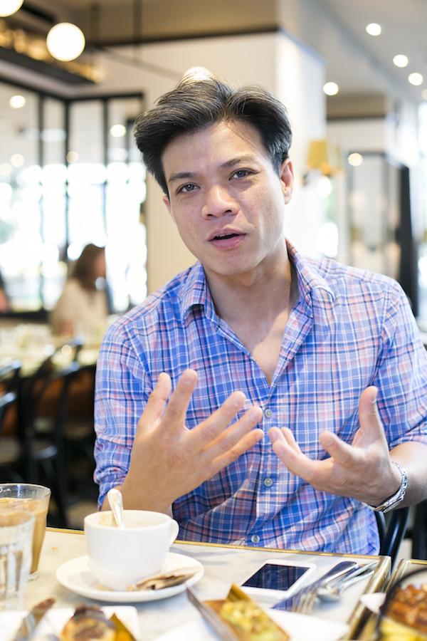 .@ChefHungHuynh_ talks at a million miles/hour, and that's before his first tri-shot espresso: ept.ms/1LxnPZg