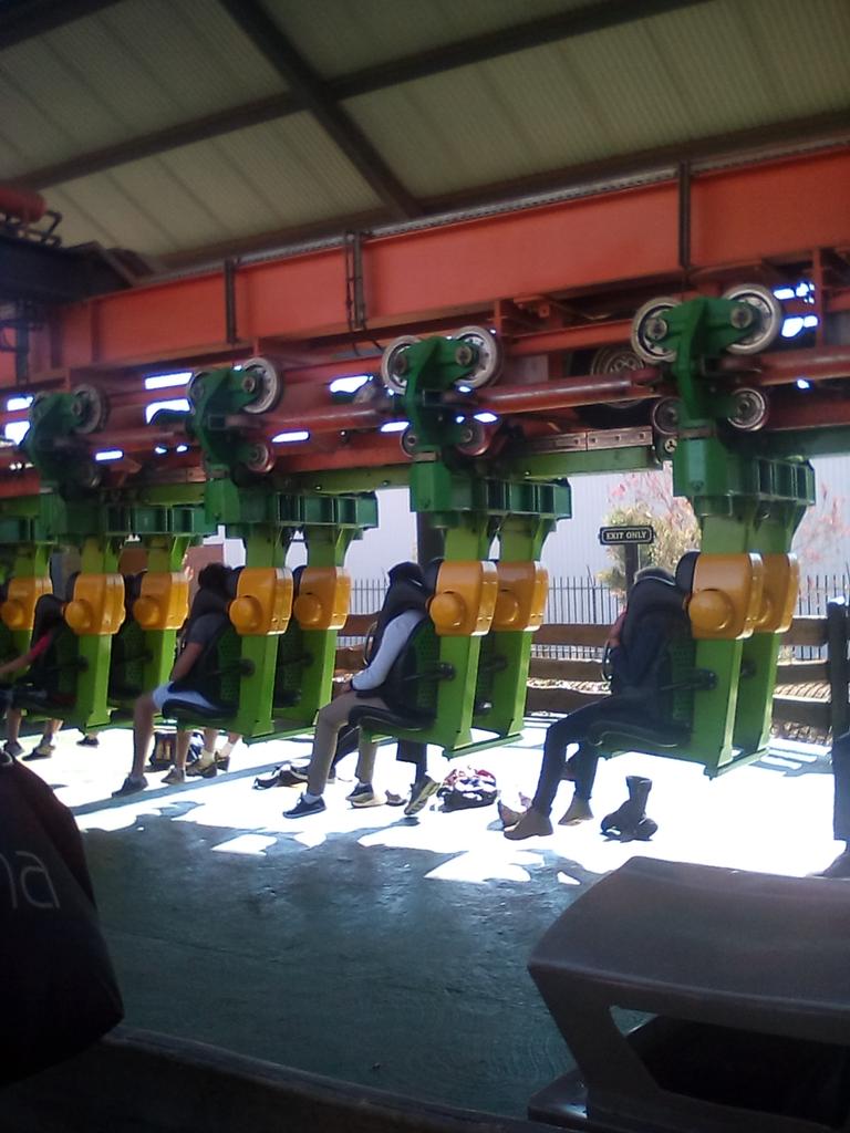 ConfidenceMosa's tweet photo. Great dae indeed @gold reef city 😀😀 http://t.co/IdPnG1HJxb