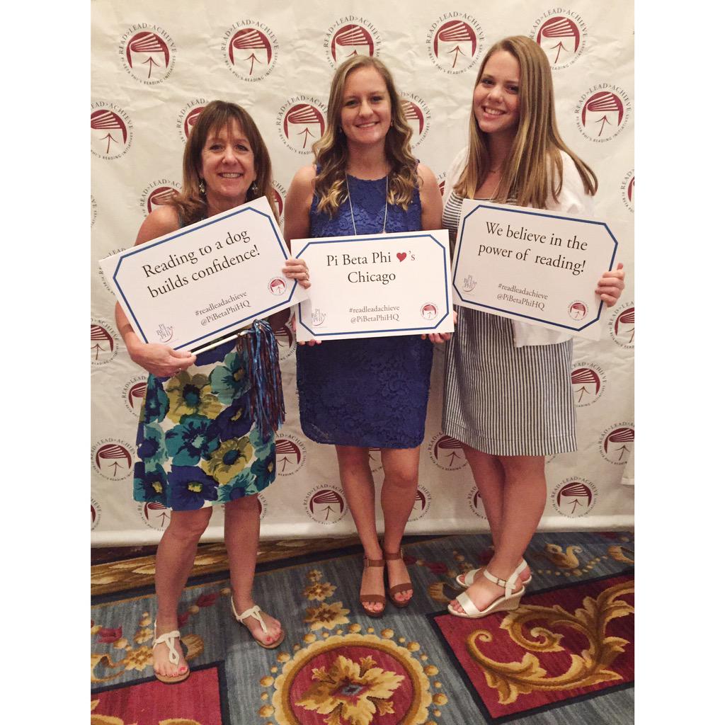 1 retweet= 1 book donated to the children of Chicago! Help us reach 10,000 books by tonight! #readleadachieve 📚