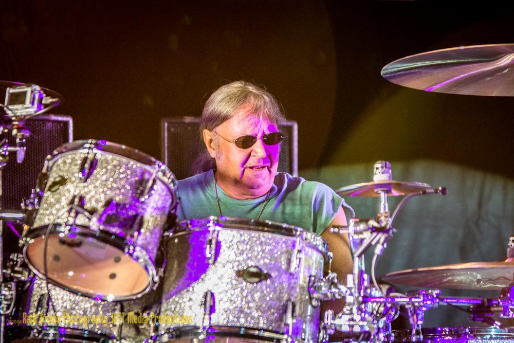 Happy Birthday to Mr. Ian Paice of - Many more.     