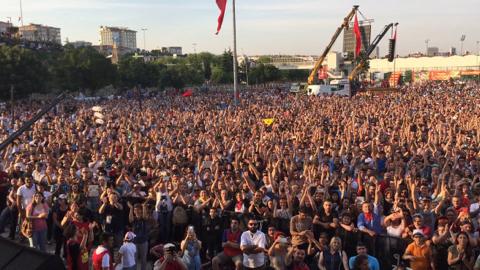 joancbaez's tweet photo. Istanbul. View from onstage w/ #GrupYorum celebrating their 30th anniversary. Sang &amp; clapped along with 80k people. http://t.co/4b9EZ2zFTk