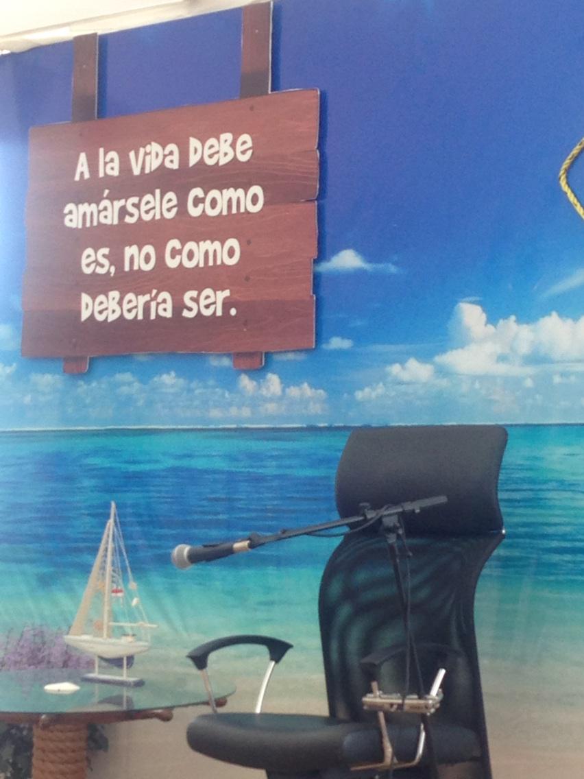 Orlando_RG1's tweet photo. A la vida debe amarsele como es , no como debería ser ... #gsa #drayala http://t.co/epkVWtQJ7R