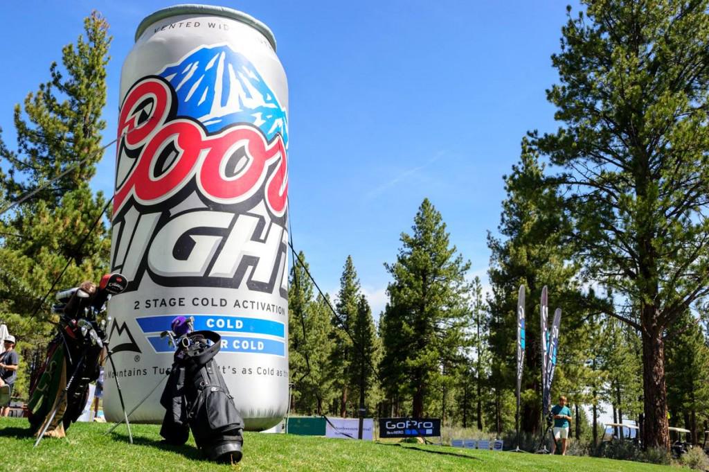 TheFakeBauer's tweet photo. 6 Coors Lights in the books, can't wait to play the back nine. #yarrow #crushingit #IloveGreenJackets http://t.co/vHcI7xif6U