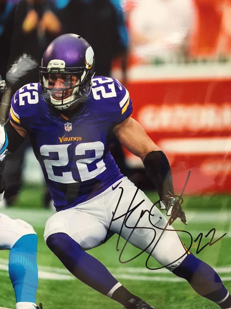 ViktorTheViking's tweet image. Another Monday, another giveaway. FOLLOW &amp;amp; RT for a chance to win this photo signed by Harrison Smith!