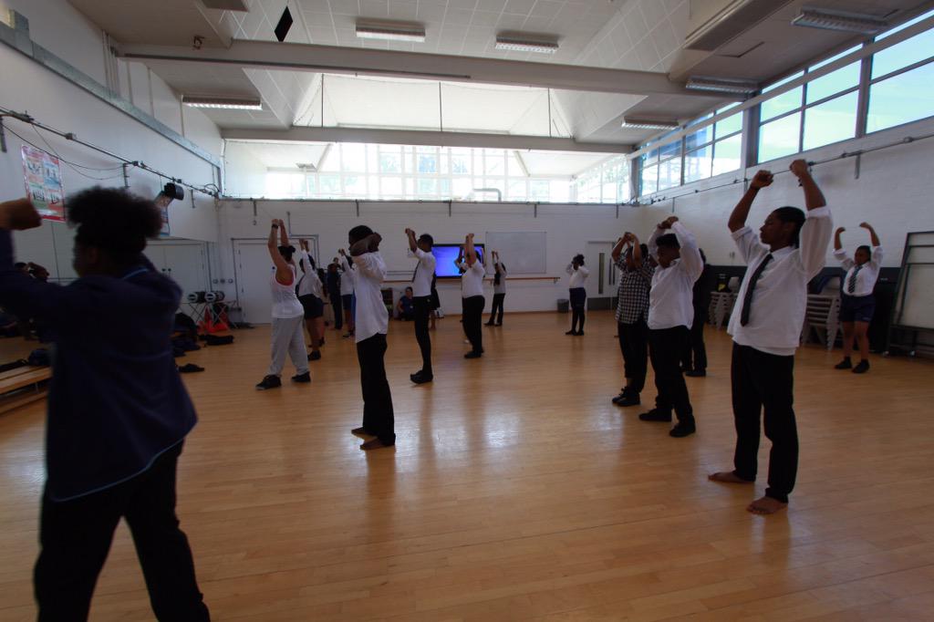 LNDAOfficial's tweet photo. What an amazing session with @KymberleeJay today at the Harris Academy Peckham #LNDAWorkshop #TheArtistGuide #fitness http://t.co/jrfzos1SOK