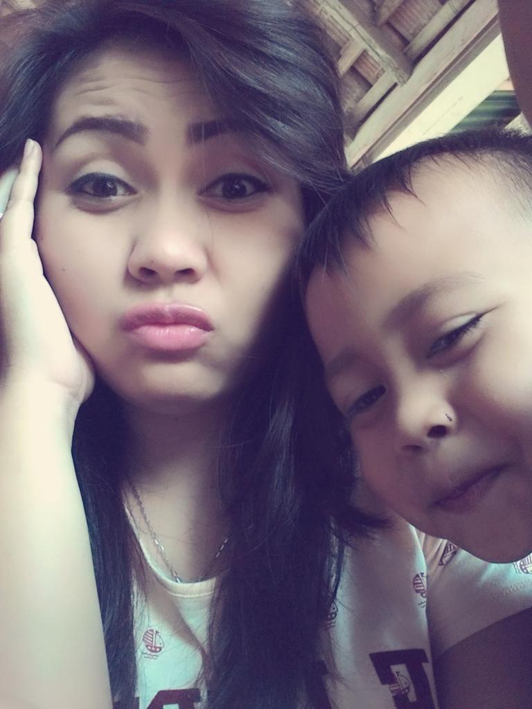 ivalpratiwi's tweet photo. With my boy http://t.co/Vy4lDMhu6z