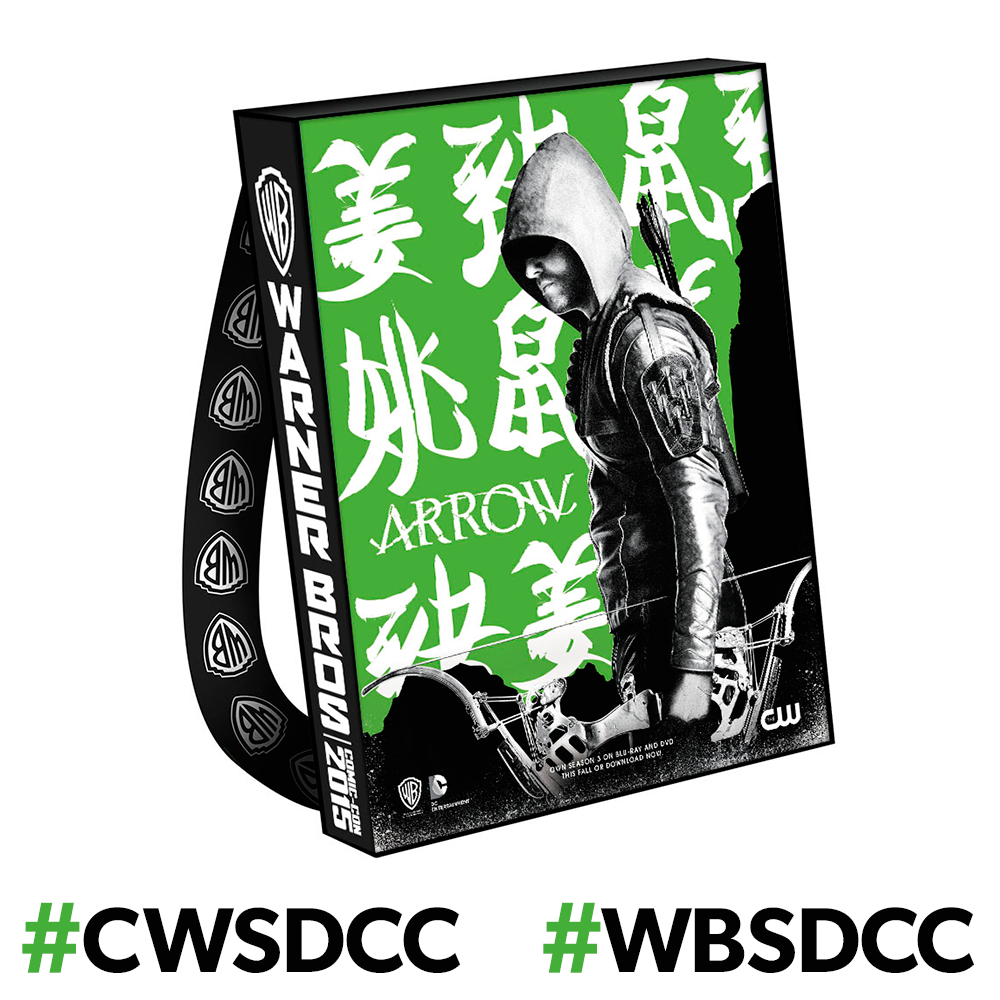 CW_Arrow's tweet photo. Heading to Comic-Con®? You might walk away with the official #Arrow bag! #CWSDCC #WBSDCC http://t.co/deYXnaKcp2