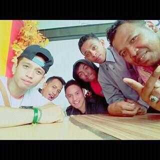 Gnteng sekali abang² ini <a href="/youEmcee_/">EMCEE a.k.a YUDHI</a> <a href="/Angga_Dirgha/">Angga Dirgha</a> <a href="/Denniss_Sdc/">Dennis mirdan BSC</a> BBoy!!!