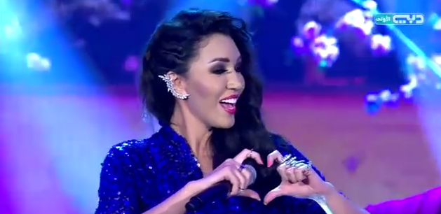 ikram_sallam's tweet photo. @AsmaLmnawar Derti Lya Tayara In @GoldenMicAR 
#asmalmnawar @yacinelmnawar http://t.co/UqRRqrhkPz