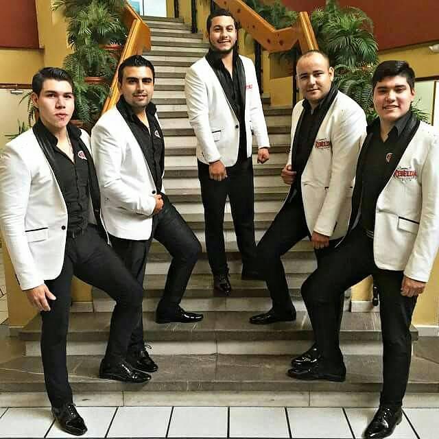 GpoRebeldia's tweet photo. Aquí de promoción para el nuevo disco #GrupoRebeldia ✌saludos
#ElCateo
#TeOlvidare 
#Yanopuedomas 
#ElJunior http://t.co/o5p9vqp7KA