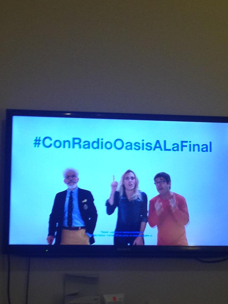 joseluisapablaz's tweet photo. @OasisFMChile @FedeTour @virginiademaria @Cumparini #ConRadioOasisALaFinal  quiero las entradas para ir con mi hijo.. http://t.co/qX6HSzELOL