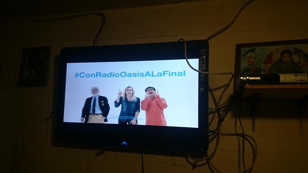 Princess_2908's tweet photo. #ConRadioOasisAlaFinal http://t.co/6VUWO38fIb