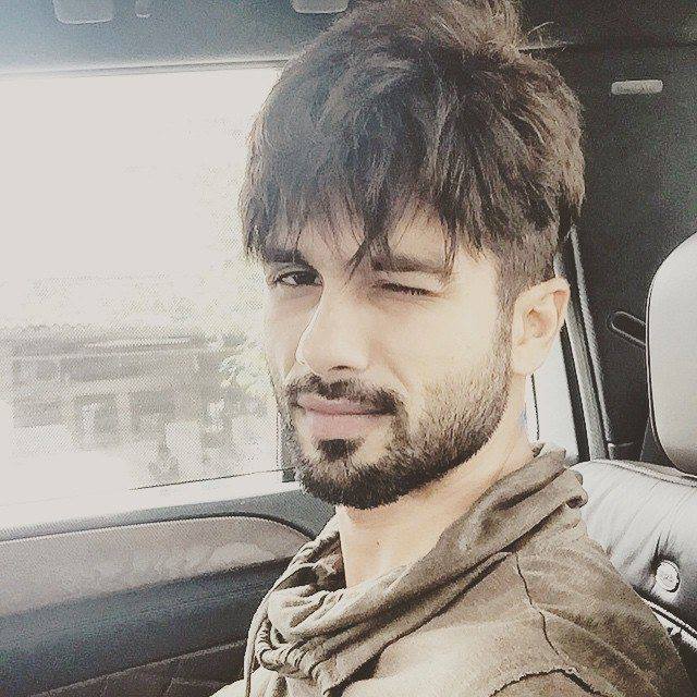 eve_eva36's tweet photo. #ShahidKapoor  I Love This Men http://t.co/tZjjAQIoPS