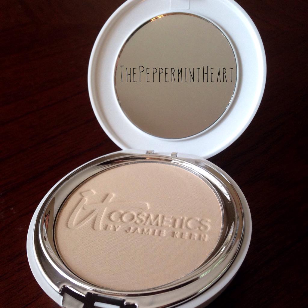 PeppermintBlogs's tweet image. New blog post on how to cover redness!
@Itcosmetics @amazingcosmetic @KATVONDbeauty 
thepeppermintheart.blogspot.com/2015/06/how-to…