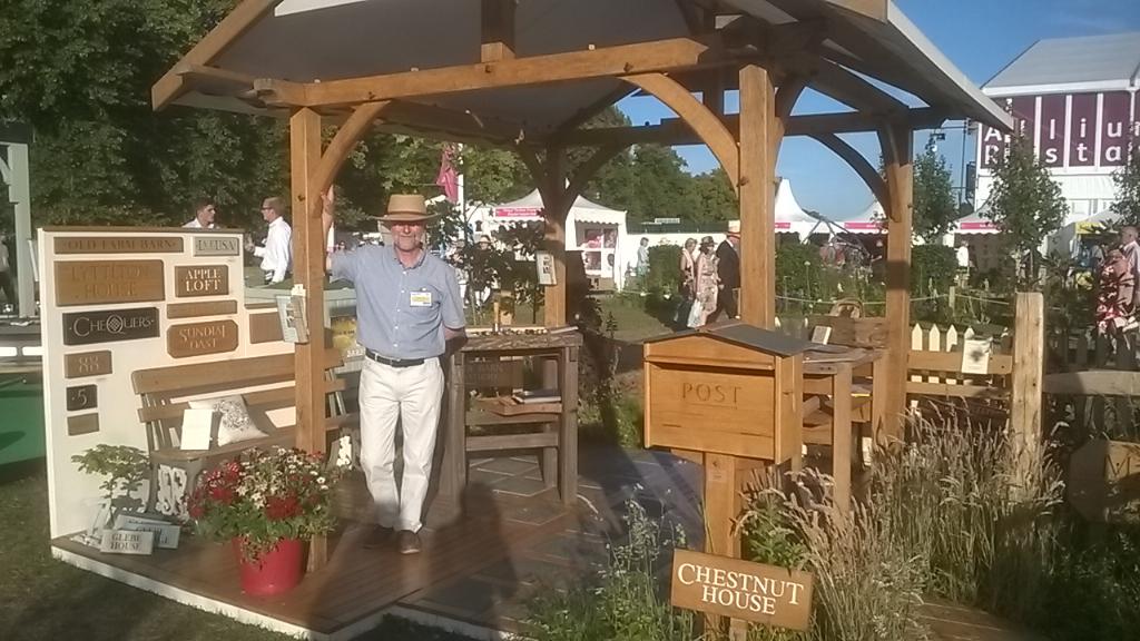 Beautiful sunny evening #RHSHampton for Gala night.