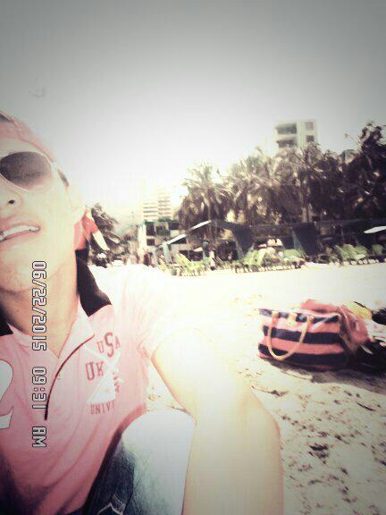 LifeIsDust's tweet photo. Para ser feliz. NO necesitó un man a mi lado. http://t.co/d4YQrqnxyC