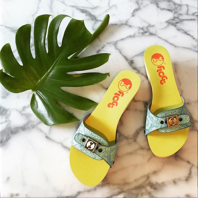 WearFloggs's tweet photo. The Melanie in Aqua Batik print on #sale now! Get 30% OFF SITE WIDE 🌴 #coupon code: SUMMERFUN http://t.co/mSCjWrQXkY http://t.co/yN7NTfcRs5