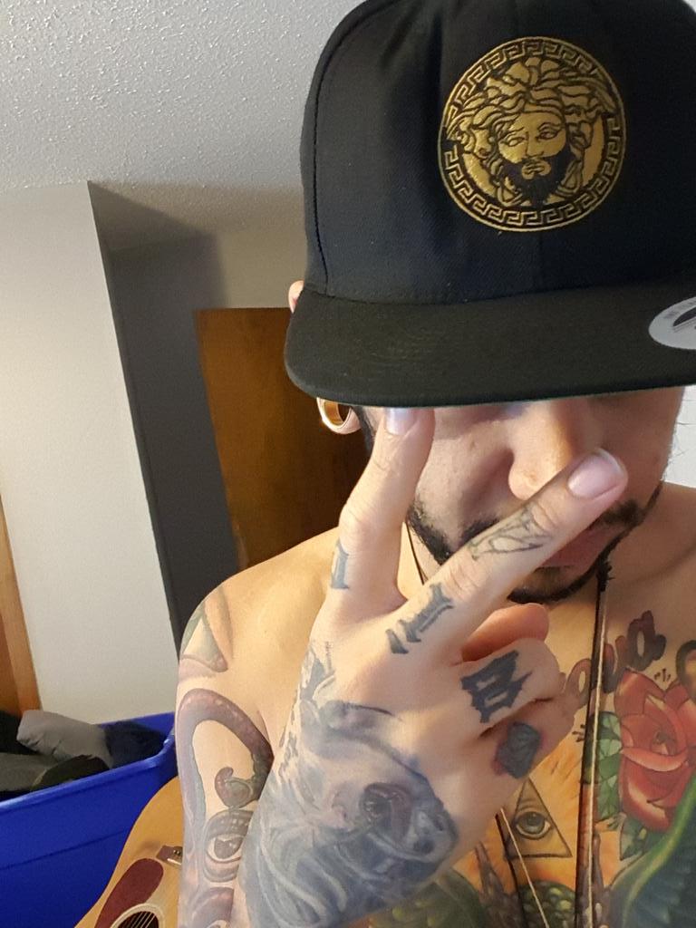 xStevenAnthonyx's tweet image. Beards coming in nice can&apos;t wait rep that @beardsace if you about that life #beards #deardsace #tattoos