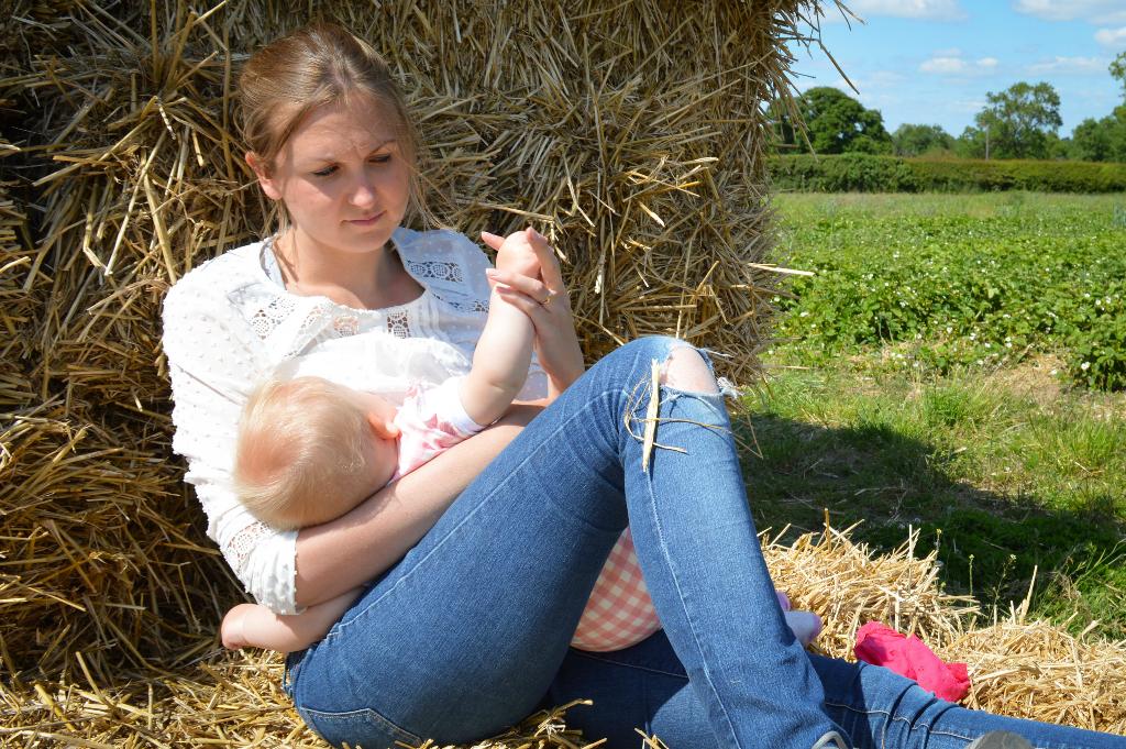 nessjjackson's tweet photo. Love the #MealsOnHeels campaign. Dont let anyone stop you doing what's right for you and your baby. #MyRightOfWay http://t.co/tEfvscwT3u