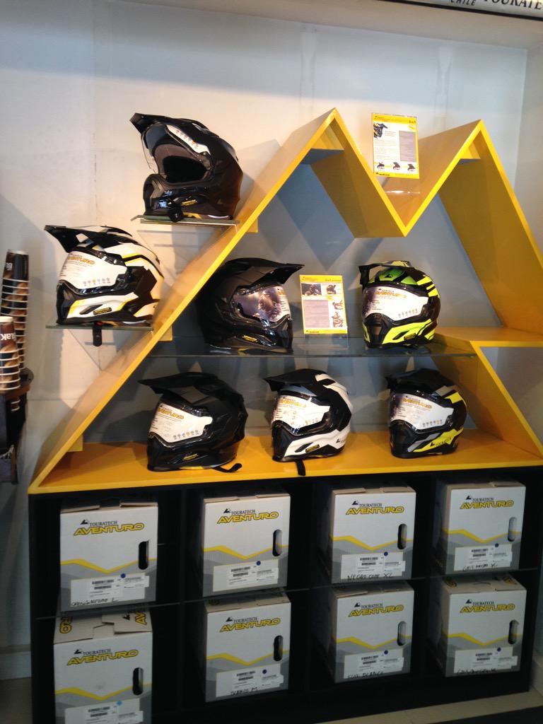 Mototechnik's tweet photo. Ven por tú casco Aventuro carbono! Lo último de @TOURATECH //3 en 1 #OffRoad #OnRoad #Travel http://t.co/4Qhi6L7KUL