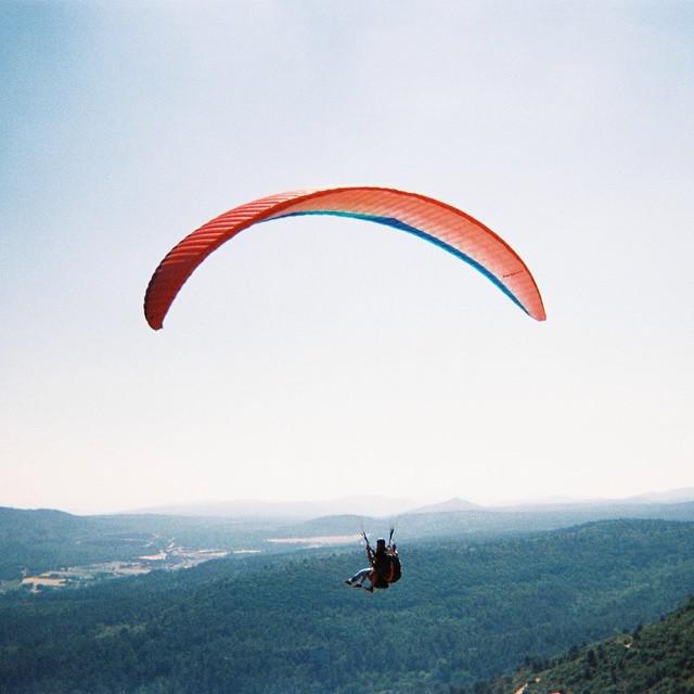 mineral_studio's tweet photo. #flying #view #paragliding #skywalker #sport #chill #frenchriviera #hills #signes #var #fr… http://t.co/t2ym6oyOgw http://t.co/cu1tfvz6J3