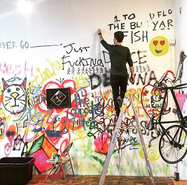mllnnl's tweet photo. After the party is the end of the factory art party. #🎨 http://t.co/OnYRGLvp4n
