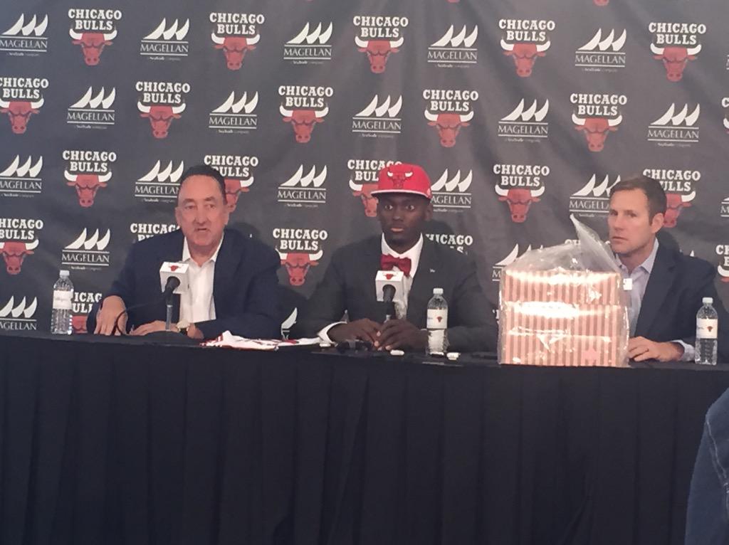 chicagobulls's tweet photo. Bulls GM Gar Forman and Head Coach @ISUMayor32 announce #Bulls new draft pick @BPortistime. http://t.co/CQ456gw7Sa
