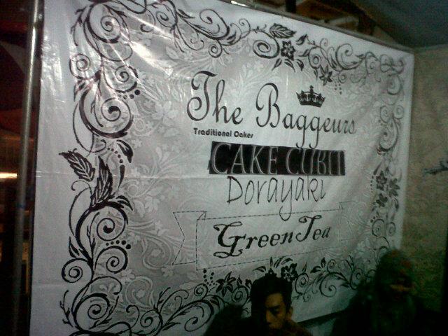 Besok2 mampir lg ya sobat the baggeurs | At sumber sari parking | ada sop duren, cake cubit/balok sama dorayaki jg :D