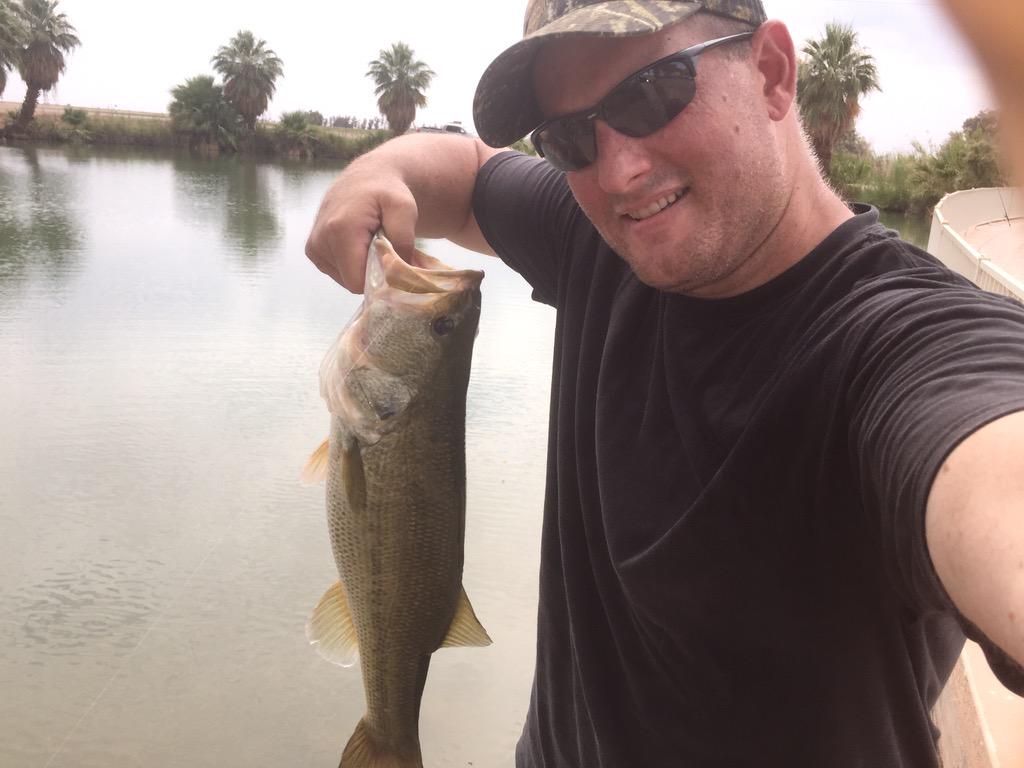 Fishinthejig's tweet photo. Happy Monday! Worked the Jig, stayed focused, and found results. #focusfishing @Take_Me_Fishing http://t.co/PDx5BvlFwj