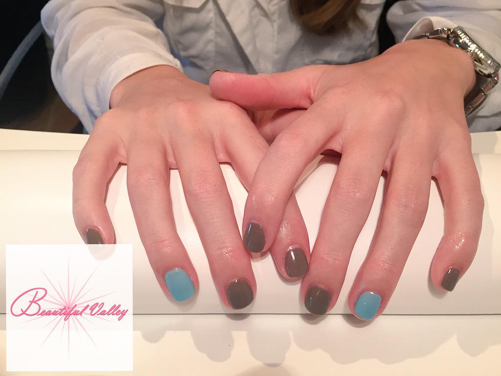 ValleyBeautiful's tweet photo. Lexi with #Rubble with one nail #AzureWish trying out a new combo! #cndnails http://t.co/eRplBQwSyY